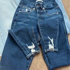 EUC Good American Jeans size 0/25, good waist